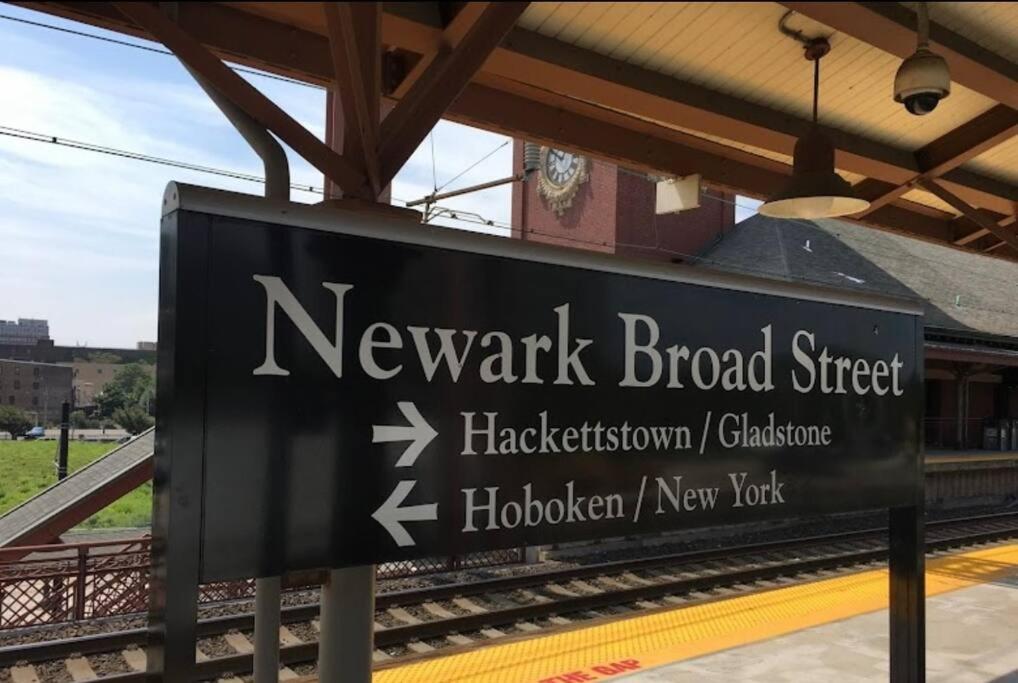 Free Parking 40 Off 2Bdr Prudendtial Center Apartment Newark Exterior photo
